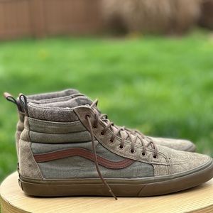 Vans Men’s Army Green & Brown High-Top Shoes